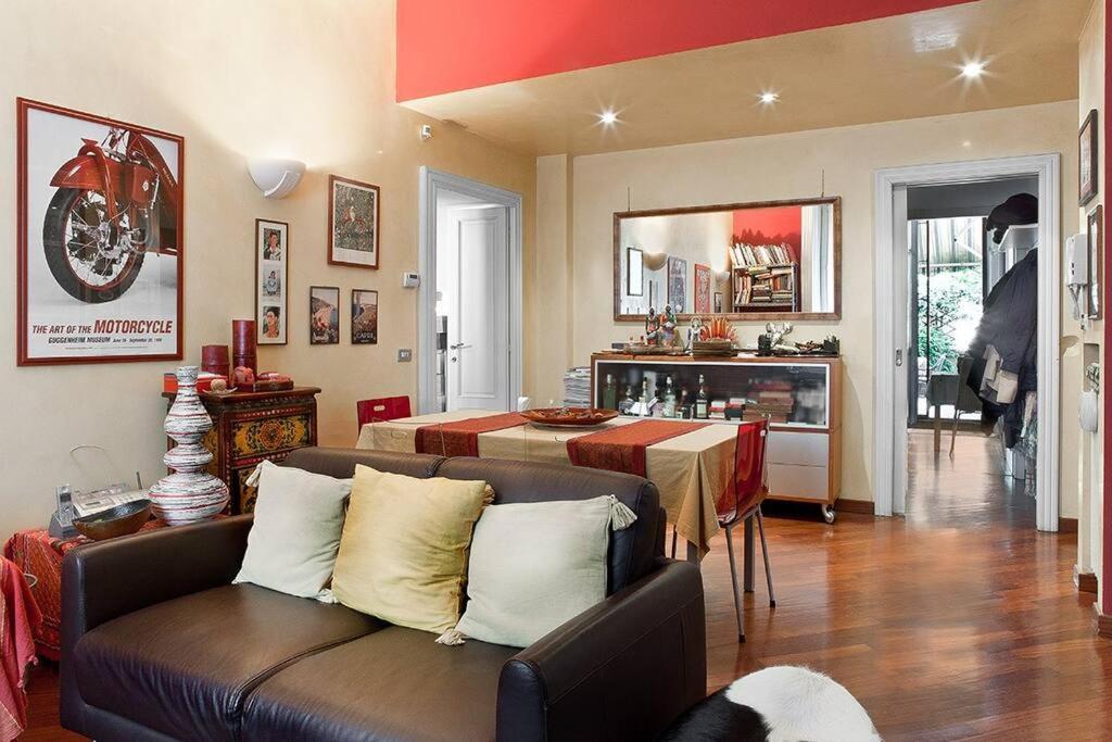Apartment With Terrace In Central Milan Exterior photo